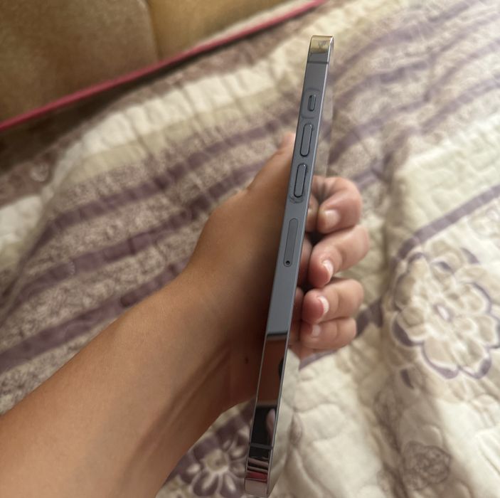 Vând Iphone 13 pro max