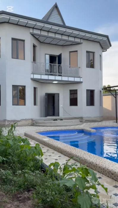 Dala hovli 50 kw lik quyosh paneli xujjatlari bilan sotiladi