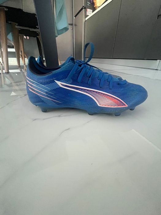 Ghete de fotbal puma mărimea 42,5
