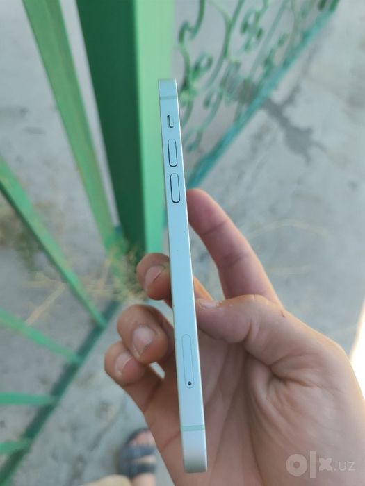 Iphone 12 LLA 256 gb 5g holati yaxahi
