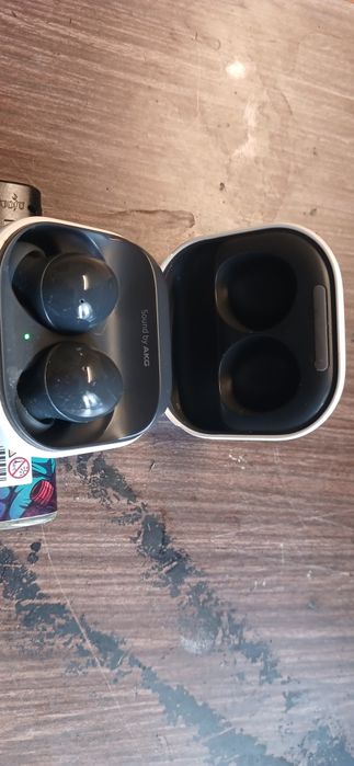 наушники  Samsung  Buds 2