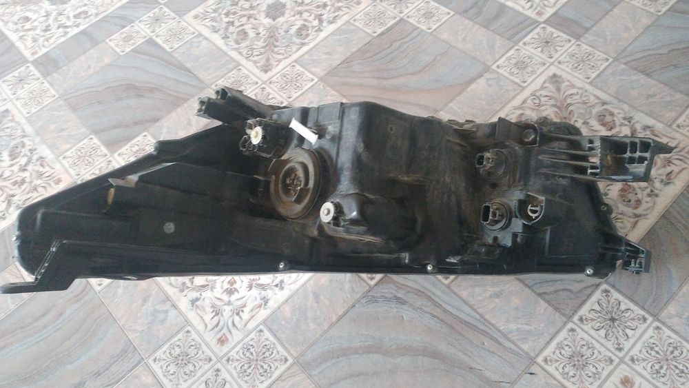 Продам фару  HILLIX