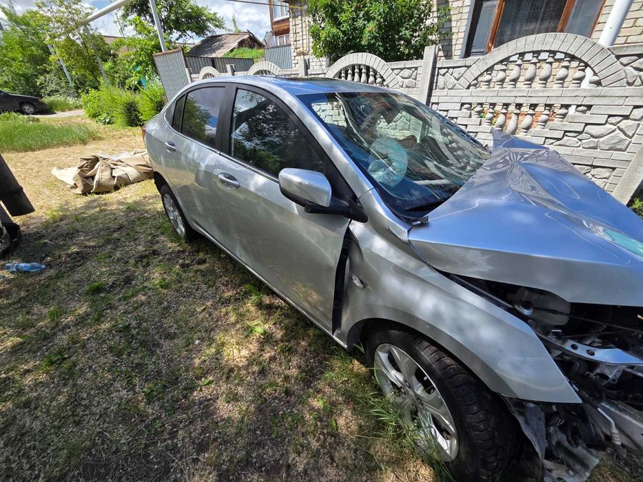 Chevrolet Onix 2023 (Аварийная)