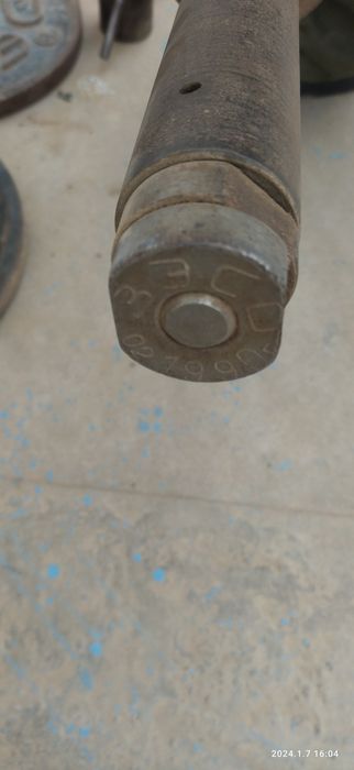 Зесо штанга сотилади