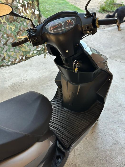 Продам мопед м8 новый