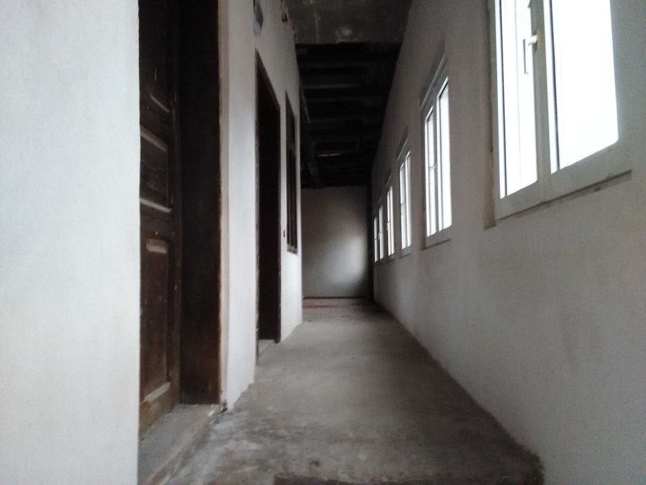 Casa de vânzare , central