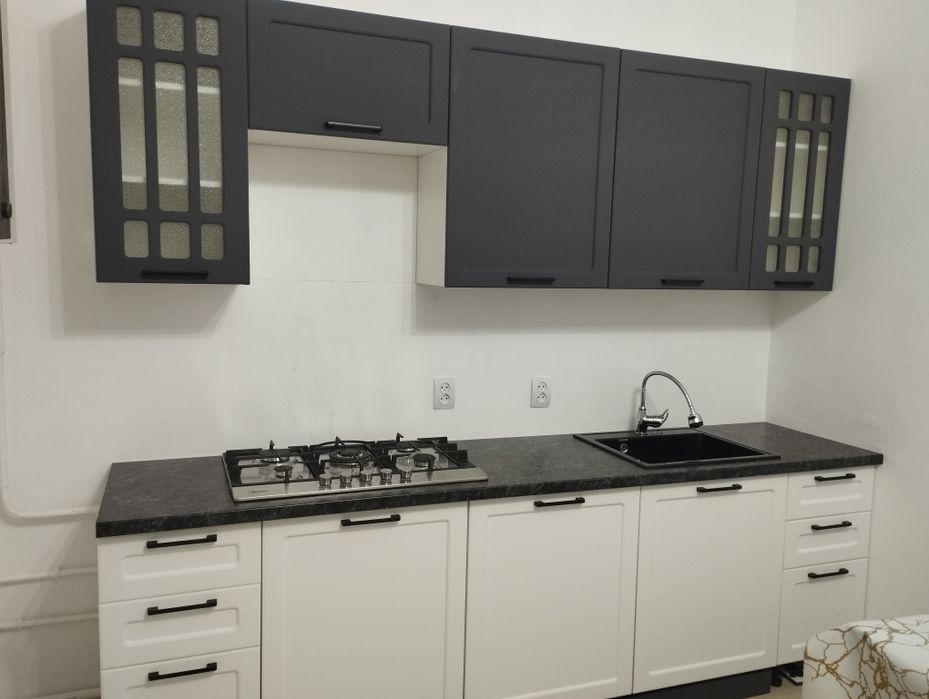 Сборка мебели...