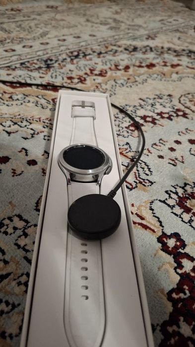 Часы Samsung Galaxy watch 4 classic
