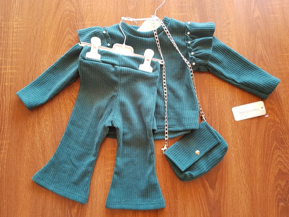 Compleu/Trening pentru fetite cochete