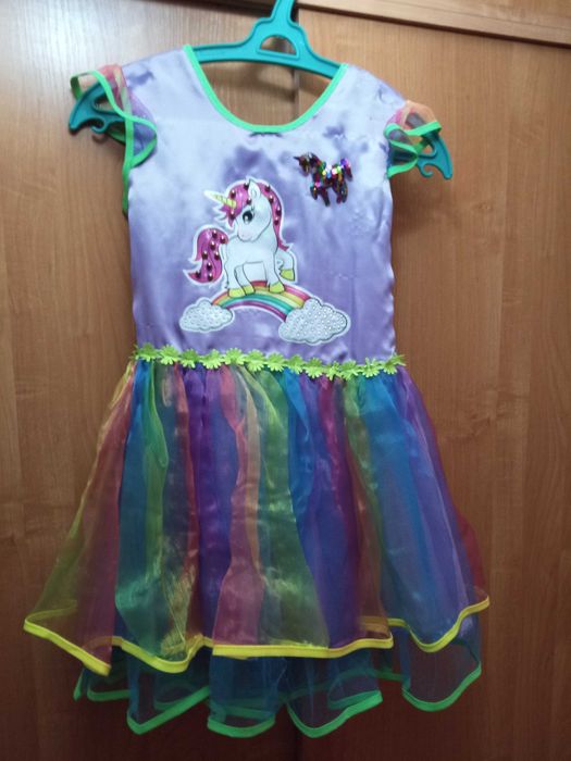 платья для девочек новогодние