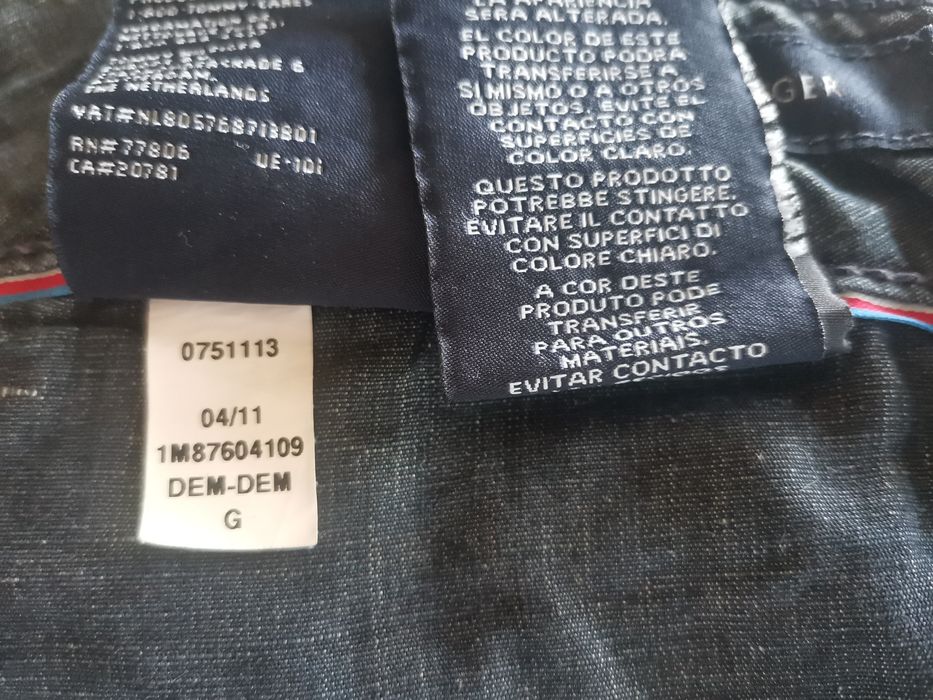 Blugi Tommy Hilfiger noi