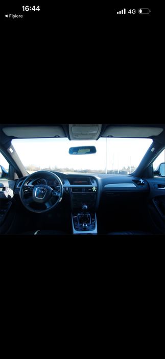 Vând Audi A4 B8 2009 2.0TDI manuala.