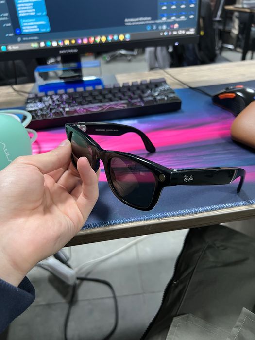 Ray ban sotiladi srochni