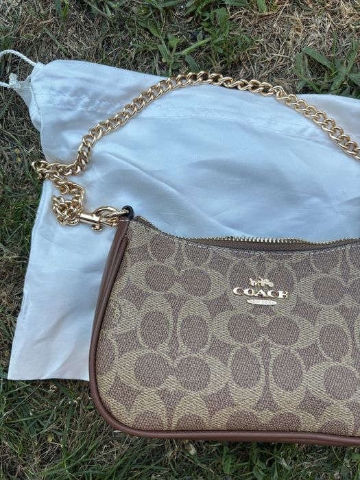 Coach teri bag monogram