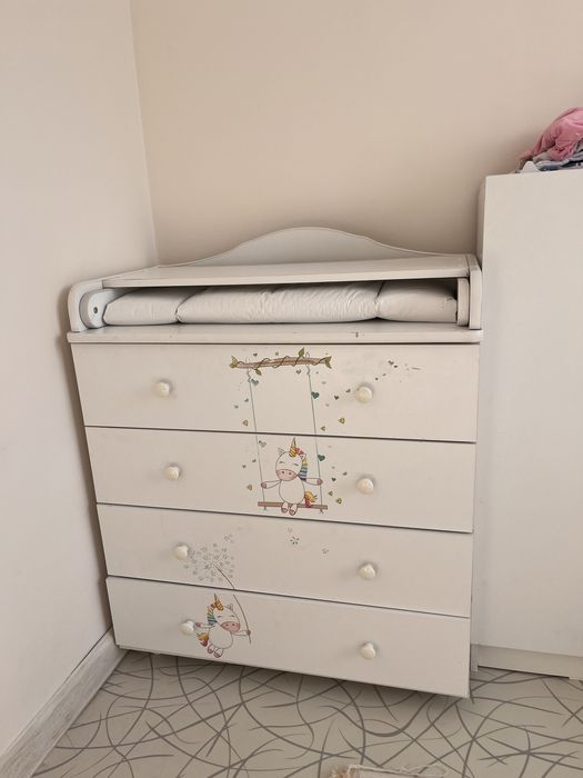 Пеленальный столик