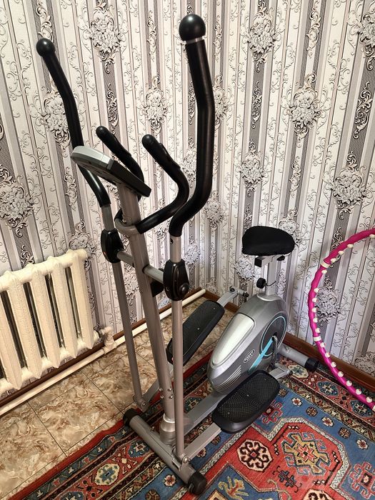 Продаю эллиптический тренажёр