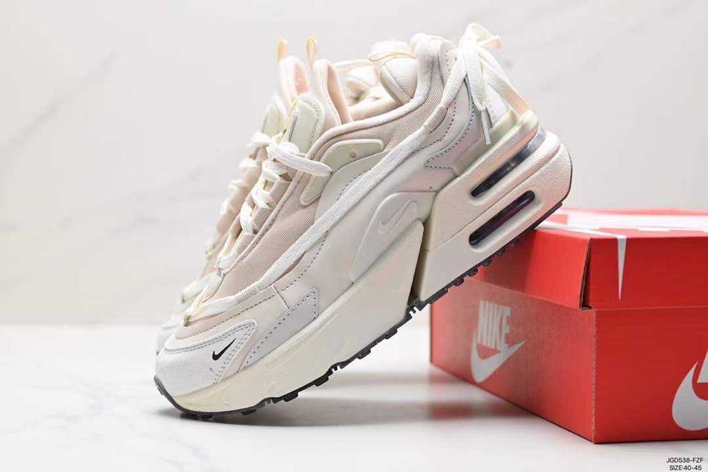 Продавам нови дамски маратонки Nike Air Furyosa cream налични 36,37,38 и 40