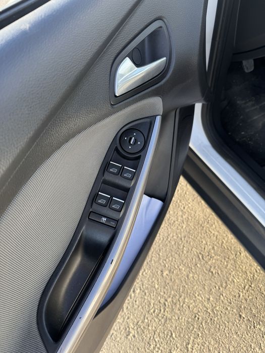 Vand Ford Focus 2010
