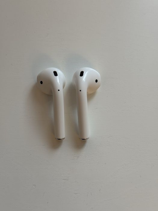 Casti apple airpods 2 (nu pro) cu carcasa wireless a1938