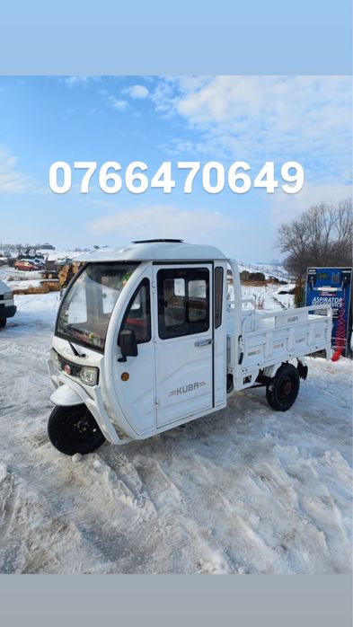 Triciclu electric cu cabină