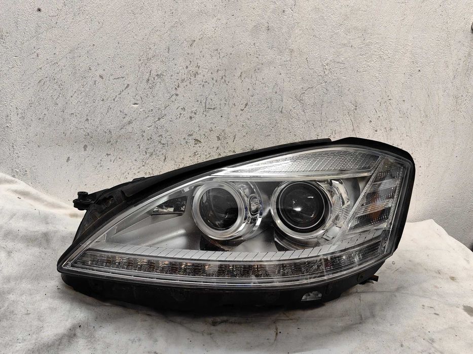 Оригинален фар Мерцедес 221  Mercedes s 221 Led Bixenon Feis