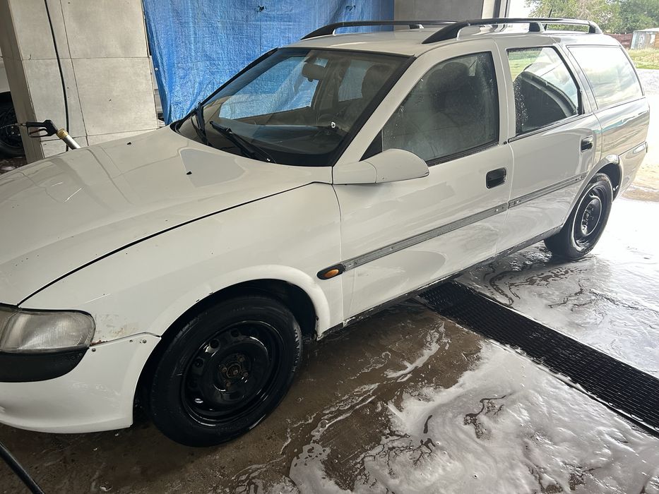 Срочно продам Опель вектра 1996
