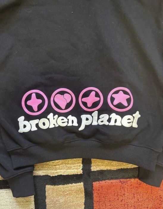 Hanorac broken planet