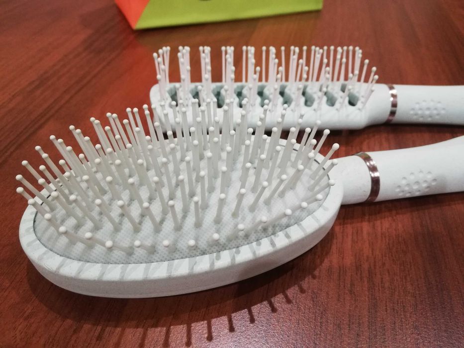 Четки за коса Standelli - 2 бр.