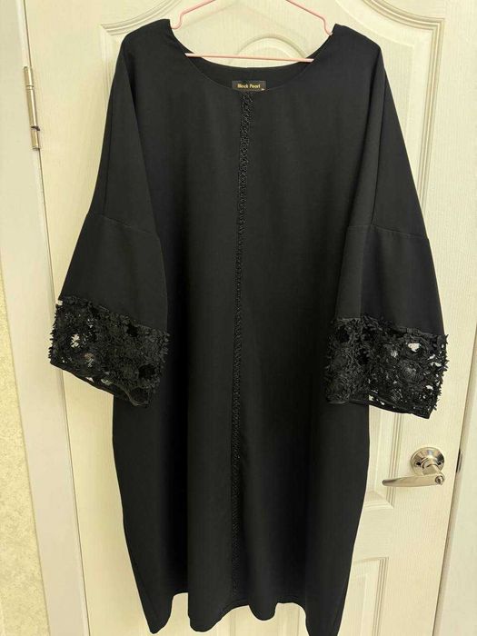 Новые фирменные платья, размер 60/64