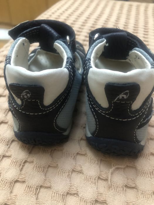 Бебешки обувки номер 20