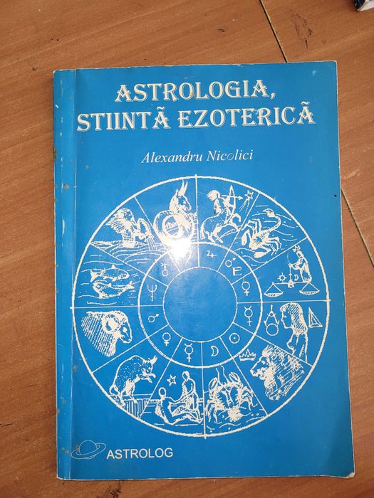 carti astrologie