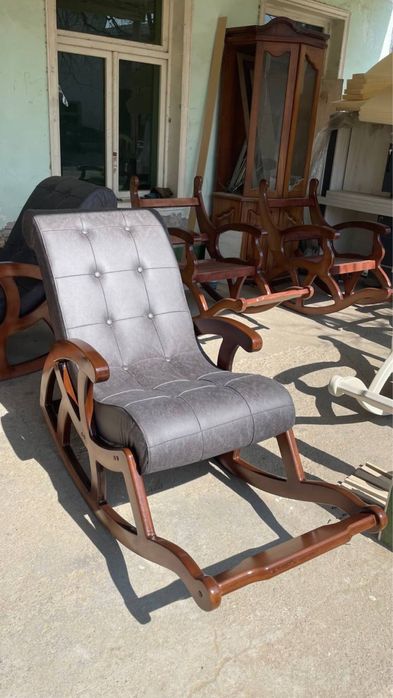 Кресло качалка мягкая для дома и офиса kreslo myahkiy kachalka