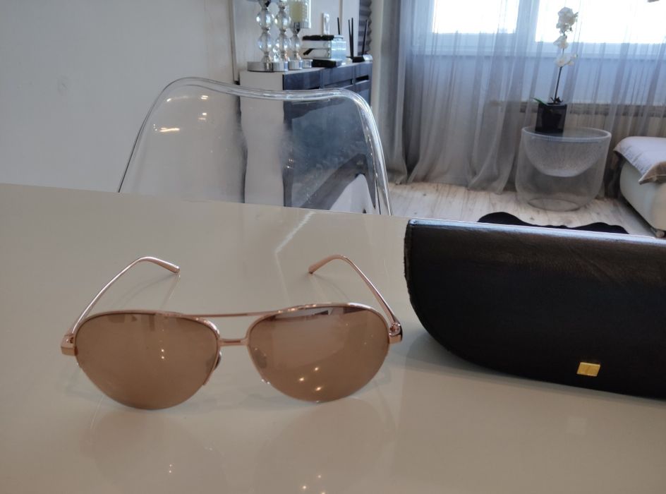 Linda Farrow слънчеви очила