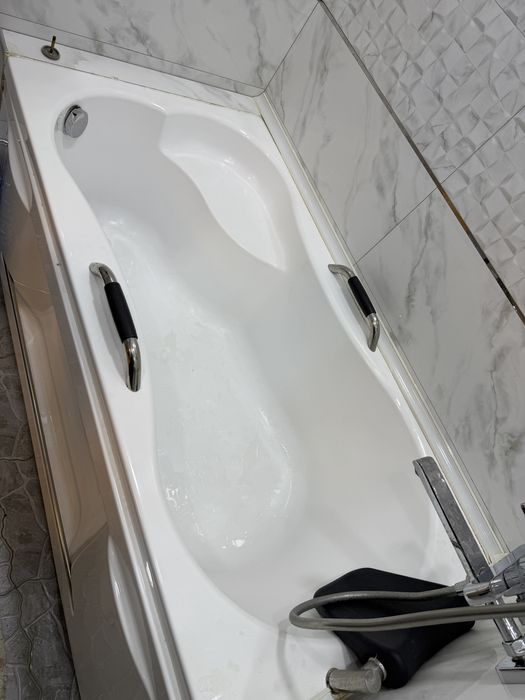 Продается ванна янги холати хеч каери қирилмаган