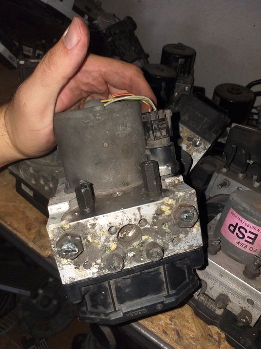 Pompa Abs Toyota Avensis 2005 2.0 diesel