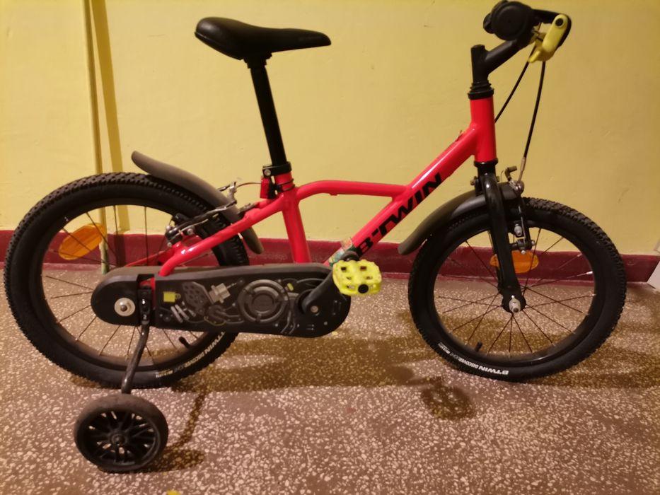 Vând Bicicleta copii si patine bonus