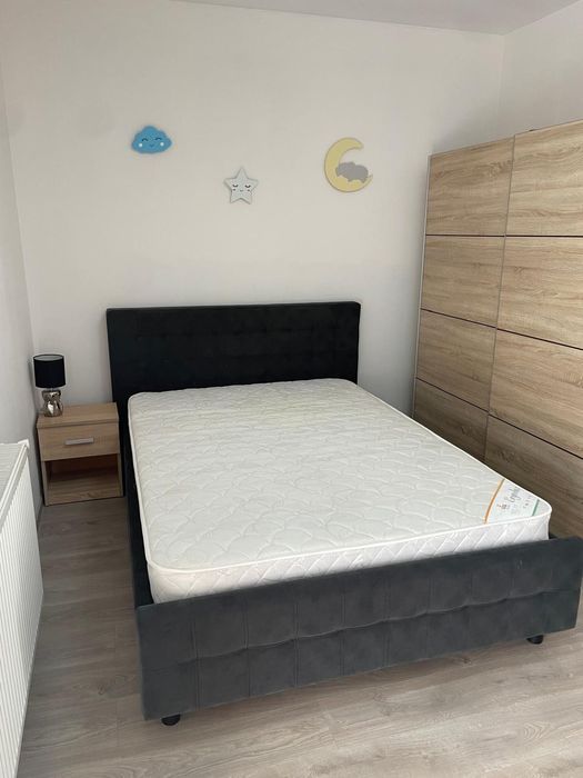 Apartament 3 camere de închiriat