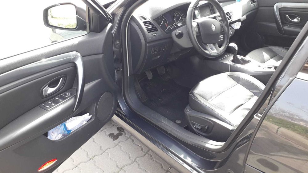 Vând Renault Laguna 3