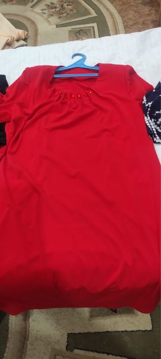 Продам платья вечерние