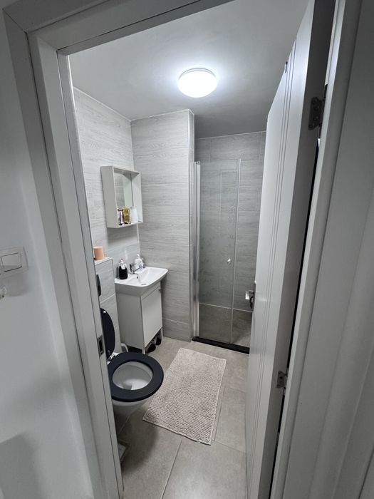 Vând apartament 3 camere Vulcan