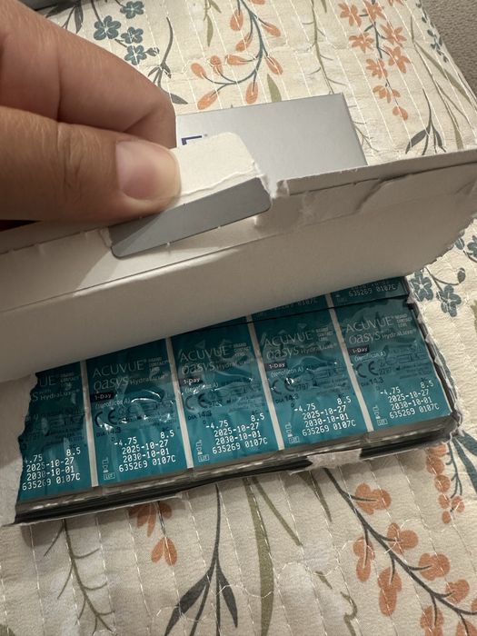 Acuvue -4.75 90шт