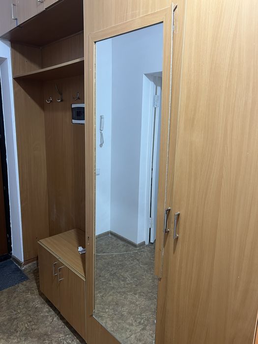 Отдам прихожую даром