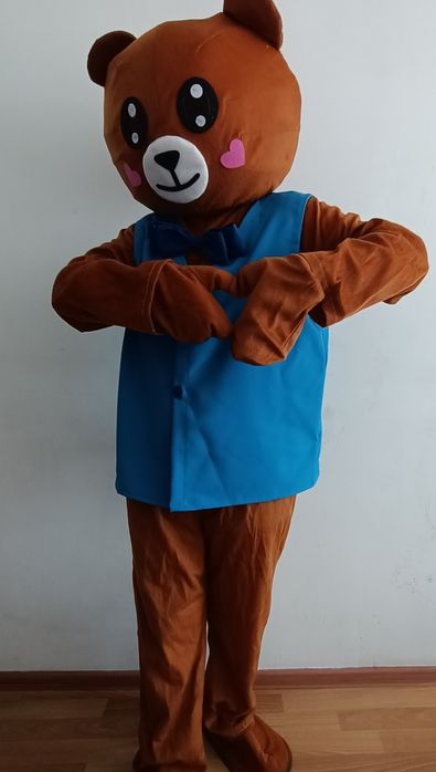 Костюмы ростовых медведя, лягушки