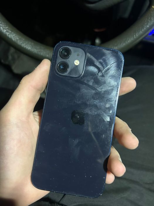 продается iphone 12 в отличном состаяние