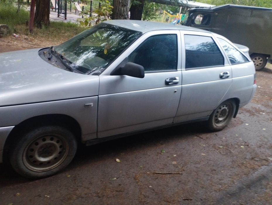 Продам автомобиль 2112