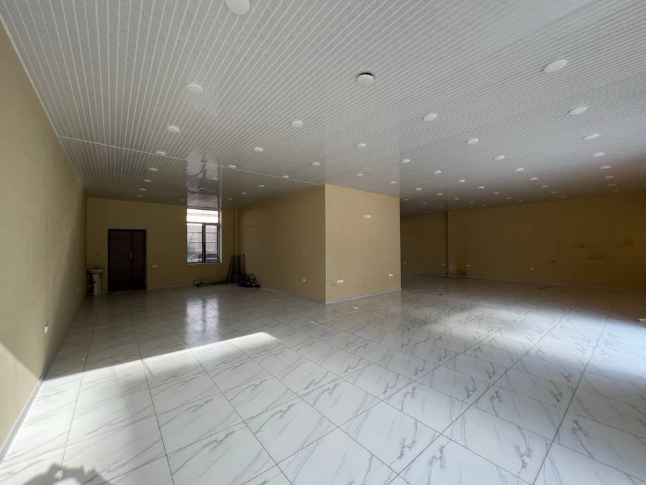 Срочно продается Магазин с полуподвалом