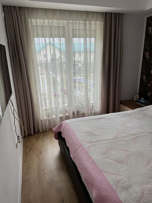 De vanzare casa 3 camere in Cosmopolis