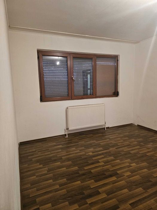 Apartament 2 camere de închiriat – parter