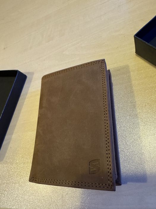 Портфейл - Чисто Нов Serasar