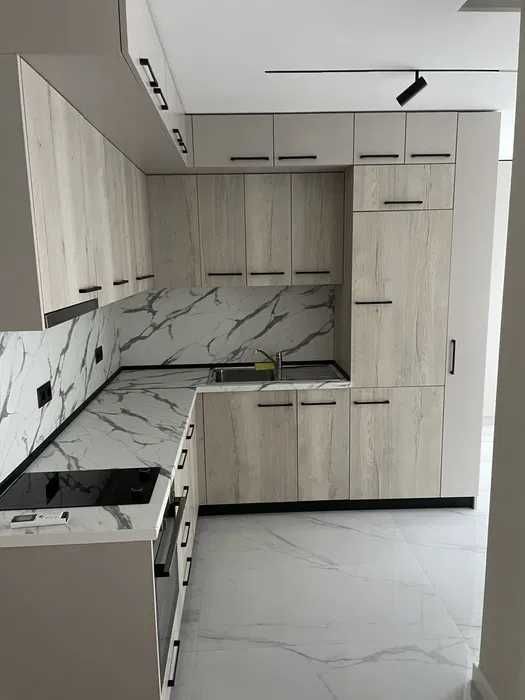 Дава се под наем Тристаен апартамент в София, Кръстова вада - 129 кв.м за 1000 € - Снимка #2